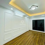 Bán 30m2 nhà 4,5m tầng, ngõ 74 Thượng Thanh, Long Biên