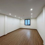 Chính chủ cần bán 80m2 nhà 5 tầng, thang máy tại ngõ 163 Nguyễn Văn Cừ. Đường 4m thông ô tô