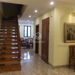 Cần bán 60m2 nhà 6 tầng mặt phố Phạm Khắc Quảng, Giang Biên. Đường rộng 25m, nhà toàn đồ gỗ
