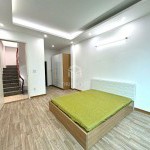 Chính chủ bán 34,5m2 nhà 5 tầng ngõ 145 Phúc Lợi. Gần trường học các cấp và chợ