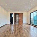 Chính chủ bán 59,3m2 nhà 6 tầng thang máy, ô tô vào, full nội thất xịn, gần hồ Thạch Bàn - Ở là mê ngay! 