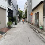 Bán 105m2 nhà cấp 4 tổ 7 Giang Biên. Đường ô tô tránh xe máy, ngay gần hồ điều hòa, công viên & chợ Quán Tình