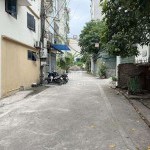 Bán đất Thạch Bàn 65,6m2, đường ô tô tránh, gần chợ 541 Bát Khối, tiện ích đầy đủ