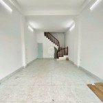 Cần bán 30m2 nhà 4 tầng mặt phố Nguyễn Thời Trung. Vị trí đẹp, kinh doanh, văn phòng, công ty