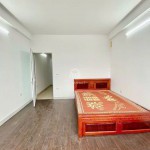 Cần bán 30m2 nhà 4 tầng mặt phố Nguyễn Thời Trung. Vị trí đẹp, kinh doanh, văn phòng, công ty
