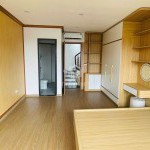 Cần bán 32m2 nhà dân xây, ngõ 83 Đường Phúc Lợi. Gần vườn hoa & trường học các cấp
