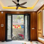 Cần bán 32m2 nhà dân xây, ngõ 83 Đường Phúc Lợi. Gần vườn hoa & trường học các cấp