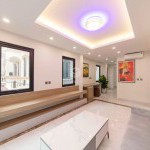 Cần bán căn góc 62,3m2 nhà 5 tầng Phúc Đồng. Đường thông ô tô, phù hợp ở kết hợp kinh doanh
