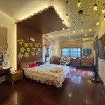 Cần Bán Gấp Biệt Thự Sân Vườn KĐT Sài Đồng 179m2 View Hồ, Mặt Tiền Rộng, Nội Thất Cao Cấp