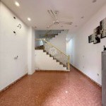 Cần bán 40m2 nhà 2 tầng ngay chợ Phúc Đồng. Đường ô tô, tiện ích bạt ngàn