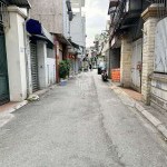 Cần bán 40m2 nhà 2 tầng ngay chợ Phúc Đồng. Đường ô tô, tiện ích bạt ngàn