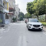 Cần bán 75,4m2 đất tổ 8 Thạch Bàn, Phường Long Biên. View công viên, gần chợ, trường học