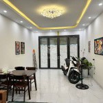 Cần bán 45m2 nhà 5 tầng đường ô tô tránh, trong ngõ 44 Đức Giang - Gần trường học các cấp, chợ