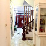 Cần bán 34m2 nhà 4 tầng xây kiên cố, còn rất mới chỉ xách vali về ở, cách mặt đê Ngọc Thụy 40m