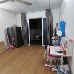 Cần bán 48m2 nhà cấp 4 cách 50m ra mặt phố Ngô Xuân Quảng. Ở tạm hoặc cho thuê đều hợp lý