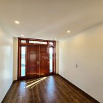 Cần bán 51,7m2 nhà 6 tầng, thoáng trước sau, thang máy tại TĐC Ngọc Thụy, Bồ Đề