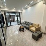 Cần bán 69,2m2 nhà 5 tầng, thang máy, ngõ 29 Chu Huy Mân. Cách chợ và siêu thị Vinmart 50m