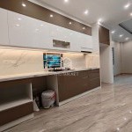 Cần bán căn góc 40m2 nhà 6 tầng, thang máy, ngõ 63/59 Đường Cổ Linh. Cách 200m ra hồ Ben và đường Thạch Bàn