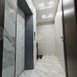 Cần bán căn góc 40m2 nhà 6 tầng, thang máy, ngõ 63/59 Đường Cổ Linh. Cách 200m ra hồ Ben và đường Thạch Bàn