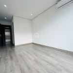 Cần bán 30m2 nhà 6 tầng thang máy, đường ô tô tránh ngõ 40 Kẻ Tạnh. Gần trường các cấp, gần chợ