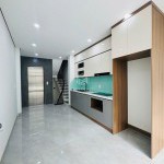 Cần bán 30m2 nhà 6 tầng thang máy, đường ô tô tránh ngõ 40 Kẻ Tạnh. Gần trường các cấp, gần chợ