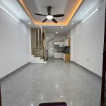 Bán nhà Việt Hưng 30m2 x 5T, Nở hậu, Cạnh Chợ Kim Quan & Công viên Việt Hưng