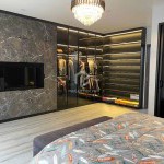 Cần bán 84m2 Shophouse Sông Hồng, nhà 5 tầng đã hoàn thiện full nội thất cao cấp, cạnh hai tòa CC