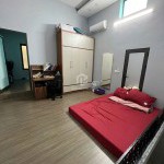 Cần bán lô góc 45m2 nhà 2 tầng ngõ 51 Giang Biên. Đường rộng hơn 4m, ô tô tránh